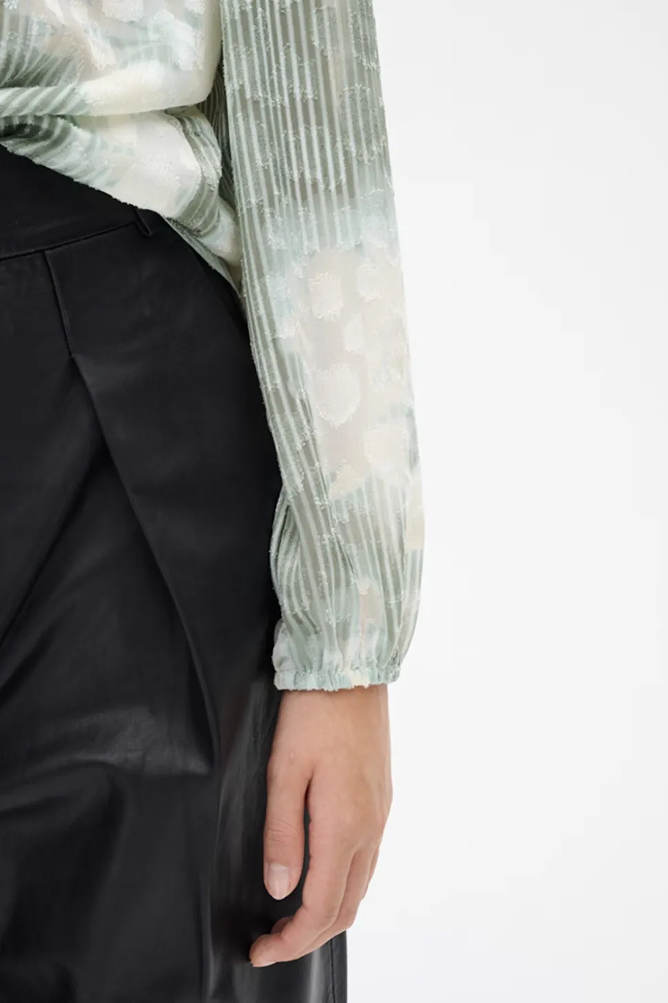 IN WEAR - CIELLE IW SHIRT