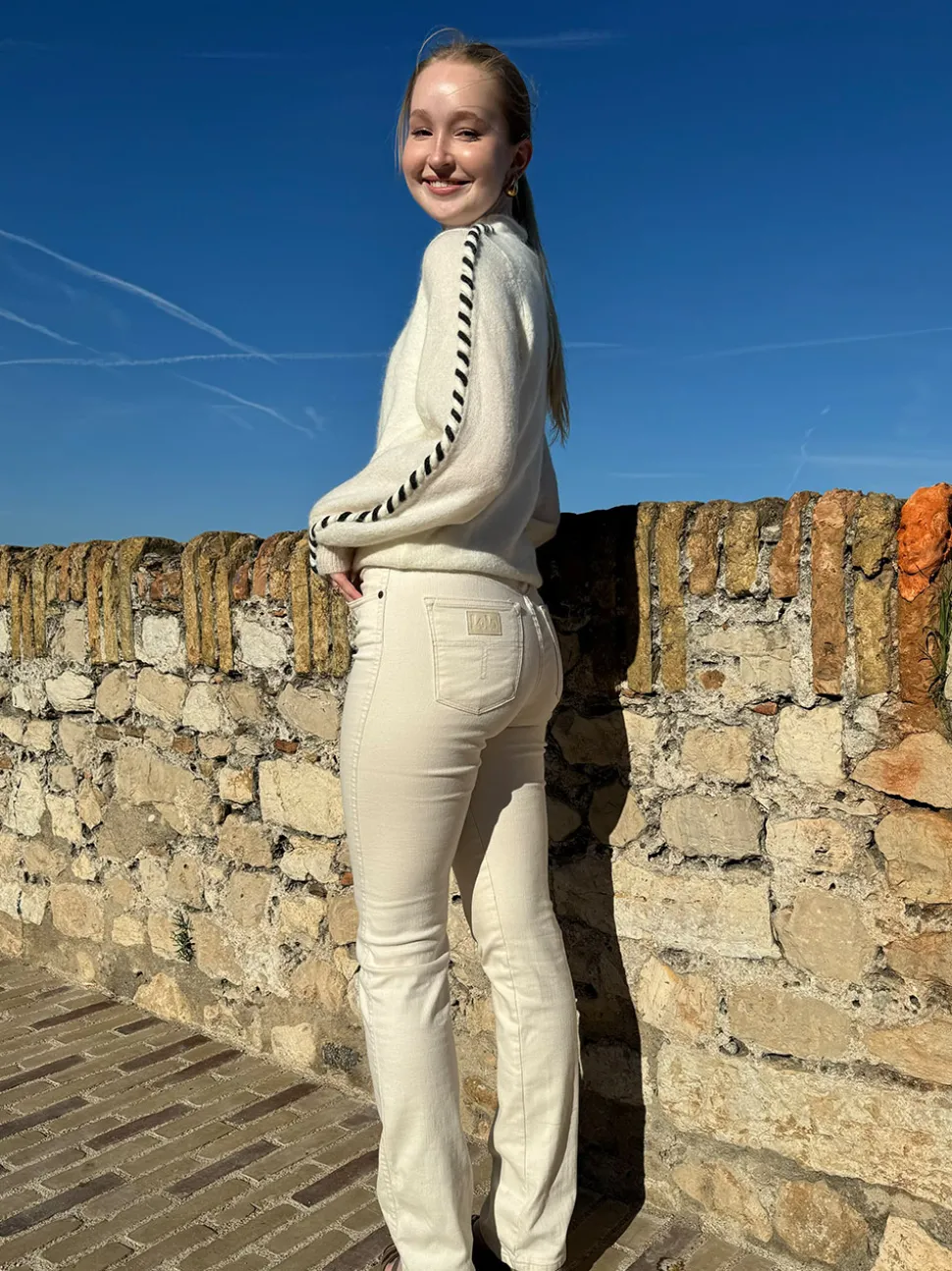 Lois - MALENA L CRUDO