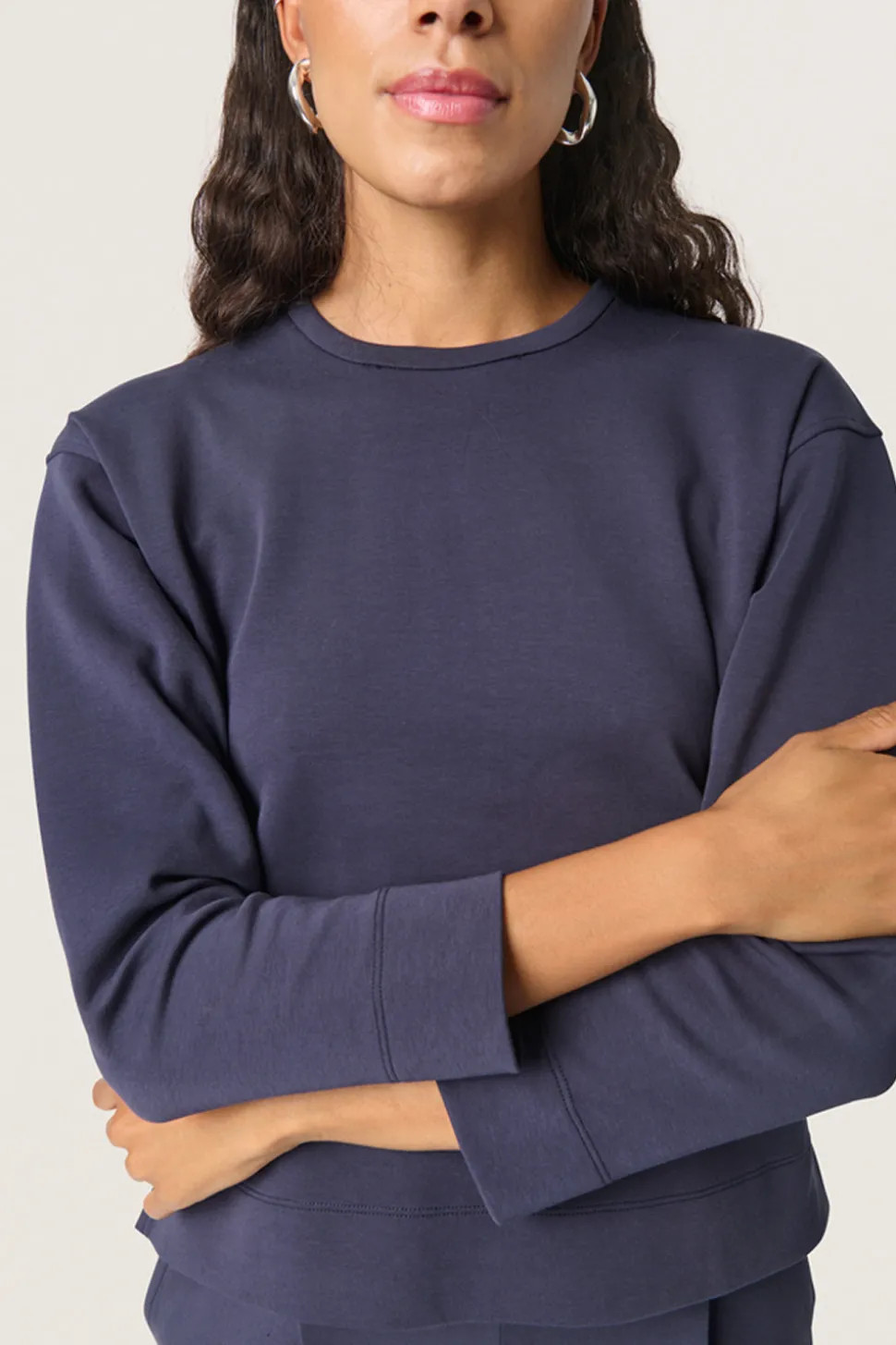 SOAKED IN LUXURY - SL MAGANA JUNIA SWEATSHIRT